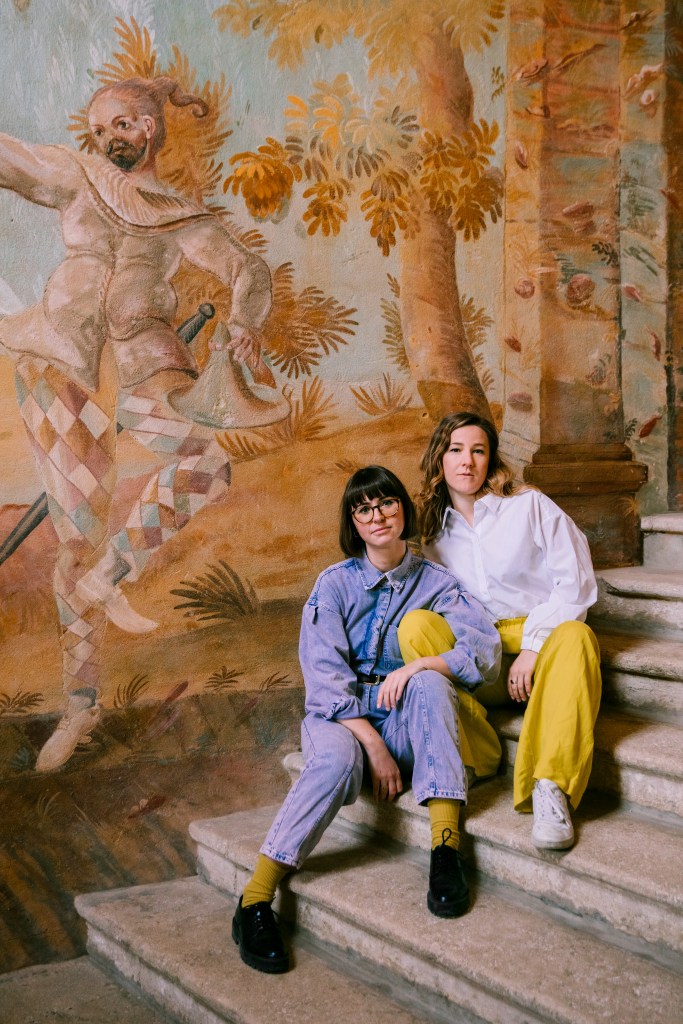 Sofie Wünsch und Sophie Führer, die Gründerinnen der Kunstgeschichten Manufaktur